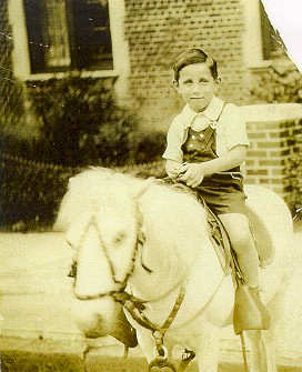 restaino006.jpg (38970 bytes)